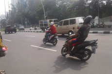 Hari Pertama PSBB Transisi,...