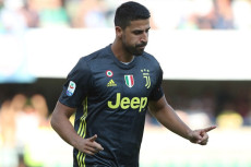 Sami Khedira Ingin Menangkan...