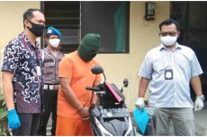Buruh Harian Ini Nekat...