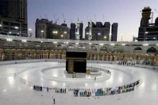 Umrah Masih Dihentikan,...