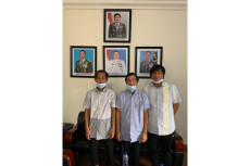Lewat Operasi Rahasia,...