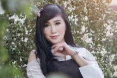 Tampak Cantik, Rani...