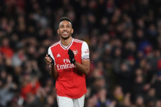 Bahas Masa Depan, Aubameyang...