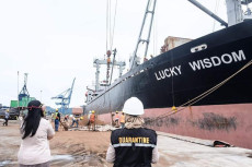 128 Ton Kelapa Parut...