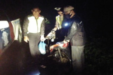Terebos Hujan Kendarai...