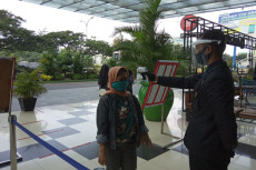 Mal di Depok Buka Kembali,...