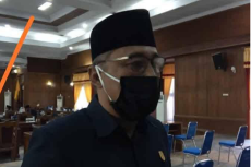 Warga Pangkalan Bun...