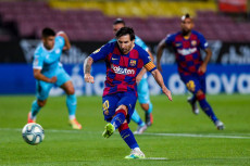 Messi Berpeluang Patahkan...