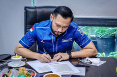 Gorengan, Cabai Rawit,...