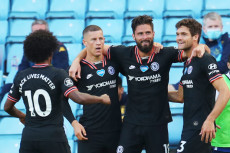 Comeback, Chelsea Sukses...