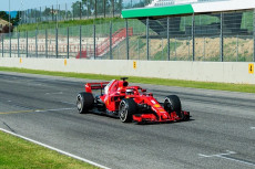 Pembalap Ferrari Puji...