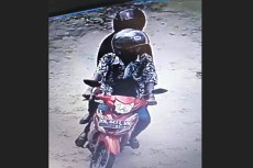 Pasangan Pria dan Wanita...