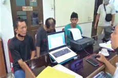Tiga Pria di Medan Ini...