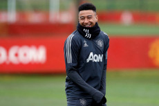 Solskjaer Siap Turunkan...