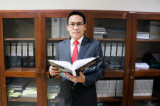 Universitas Diponegoro...