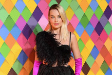 Margot Robbie Bintang...