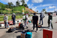 Yonif Raider 641/Beruang,...