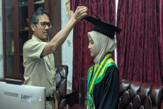 Wisuda Virtual, Gubernur...
