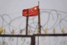 Paksa Muslim Uighur...