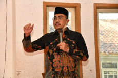 Tantangan Lebih Berat,...