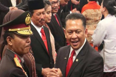 Ketua MPR: Tingkat Kepercayaan...