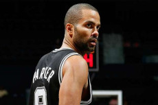 Tony Parker Dukung Lyon...