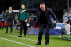Kembali Menang, Insigne...