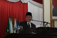 HD Sampaikan Penjelasan...