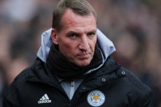 Lawan Arsenal, Pelatih...