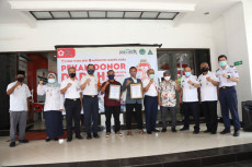 Bantu Stok Darah PMI,...