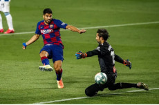 10 Pemain Barca Tekuk...