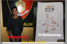 Pria Asal Palembang...