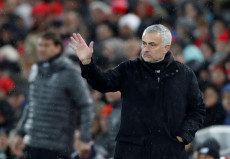 Siapa Musuh Baru Mou...