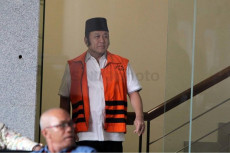 KPK Kantongi Tersangka...