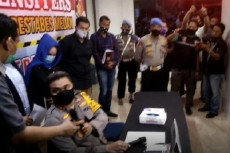 Kasus Artis HH, Polisi...