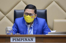 Komisi II DPR Minta...