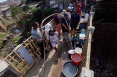 Kekeringan, Warga Gunungkidul...