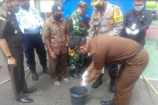 Kejari Sinjai Musnahkan...