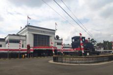 Catat, Penumpang Kereta...