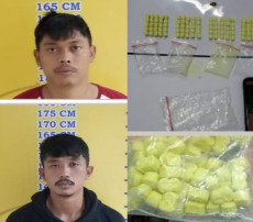 Bawa Ratusan Ekstasi,...