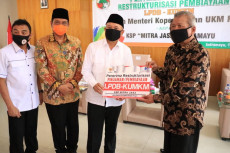 Koperasi Sulit Bayar...