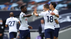 Babak I: Tottenham Hotspur...