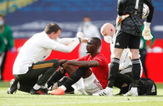 Babak I: Eric Bailly...