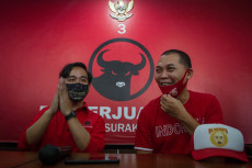 Pilkada Kota Solo, Lenggang...