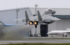 Diam-diam, Jet Tempur...