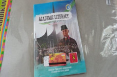 Buku Bersampul Mahyeldi,...