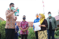 Warga Kota Padang Dukung...