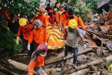 Banjir Bandang di Lutra...