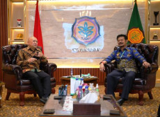 Mentan-Menkop UKM Kumpul-Kumpul...