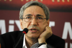 Peraih Nobel Sastra...